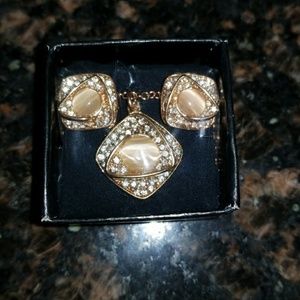 Avon rose necklace and Earring set